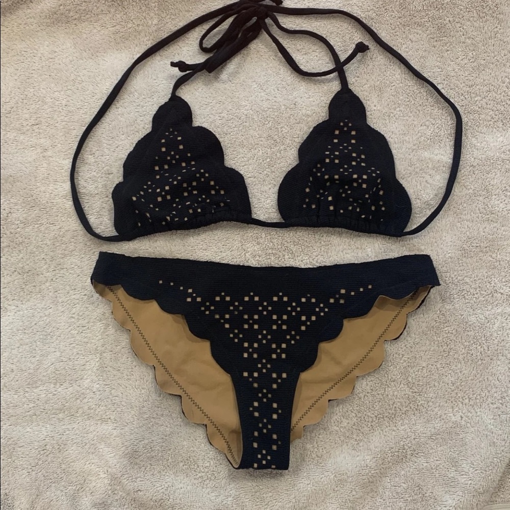 Marysia  is swim suit bikini